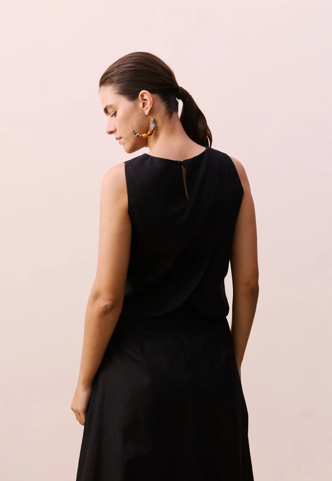 Blusa transpassada costas Cacay, vista traseira e cruzamento