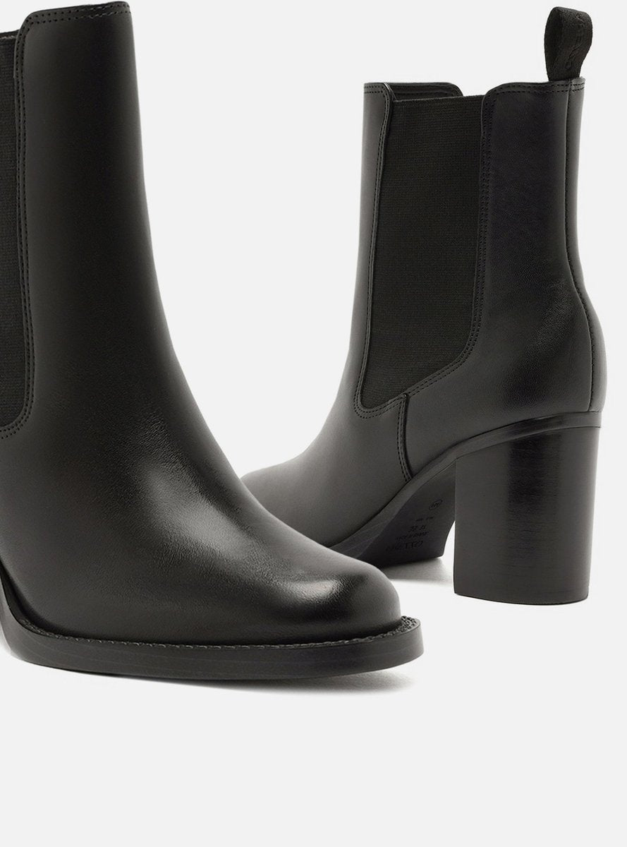 Bota Feminina Arezzo ref. BOTA PRETA - VintedoisK