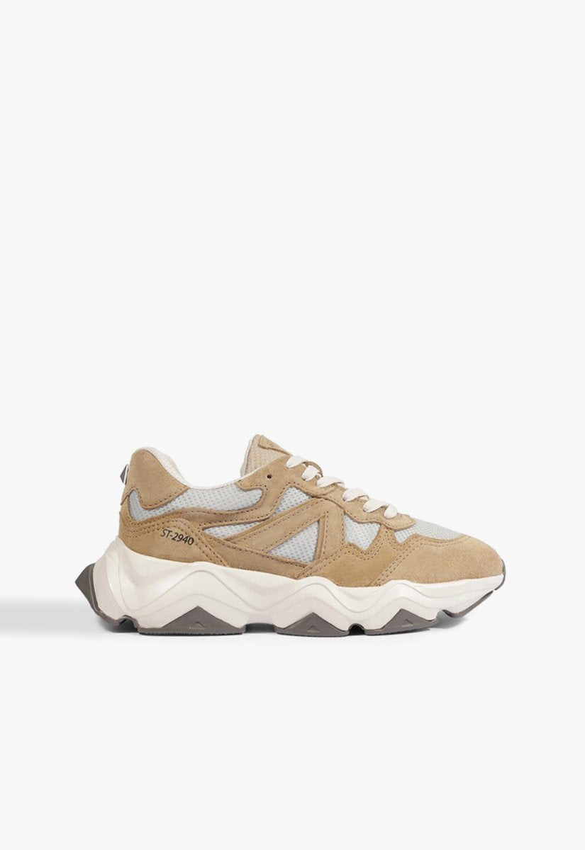 Tênis Feminino Schutz ref. 2941 MARROM - VintedoisK Imagem principal do produto