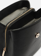 Mochila Feminino Arezzo ref. MOCHILA PRETA - VintedoisK