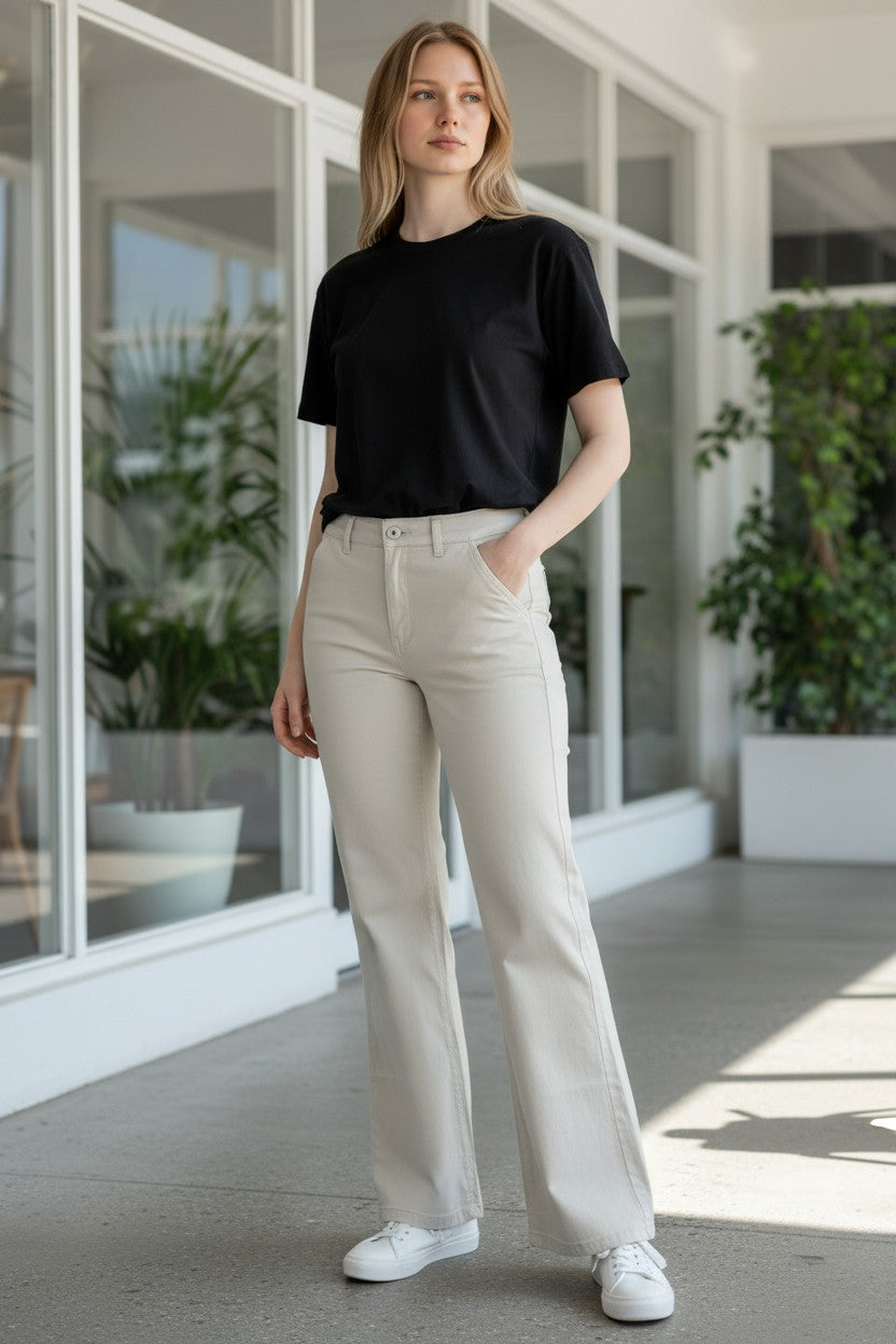 Calça Feminina REVANCHE ref. FLARE COLOR - VintedoisK Imagem principal do produto