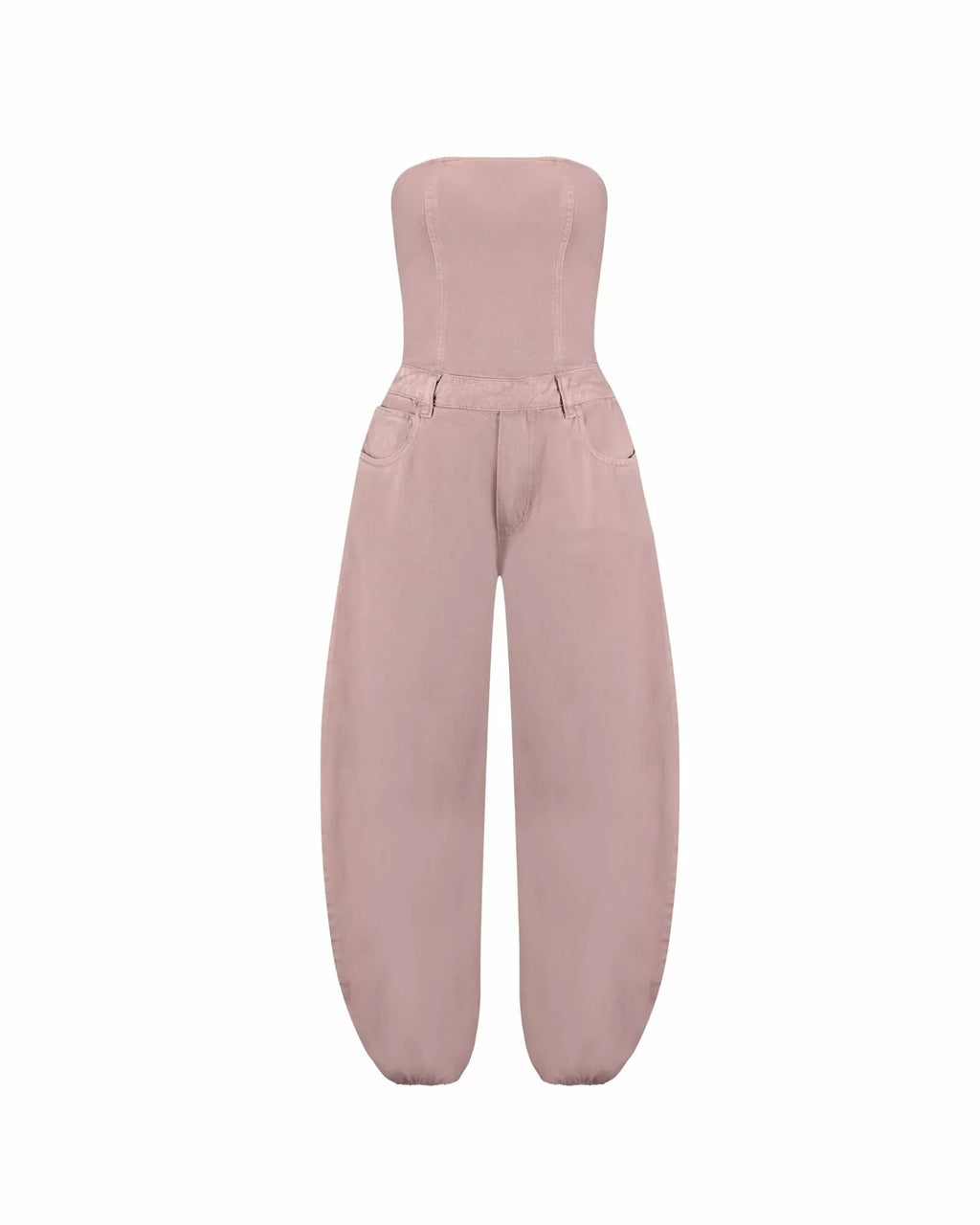 Macacão Aladim Cloud Alcance rosé de tomara que caia exibido inteiro sobre fundo branco, mostrando calça de perna larga e bar