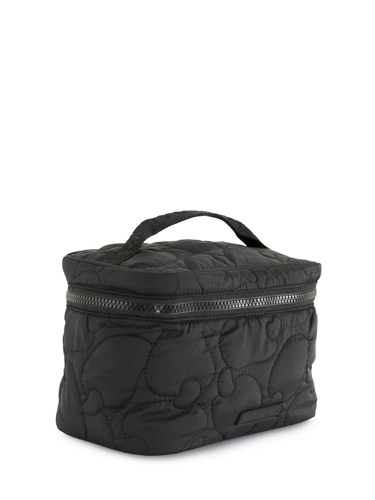 Necessaire Farm Me Leva Liso preta vista de lado, com alça superior e zíper prateado