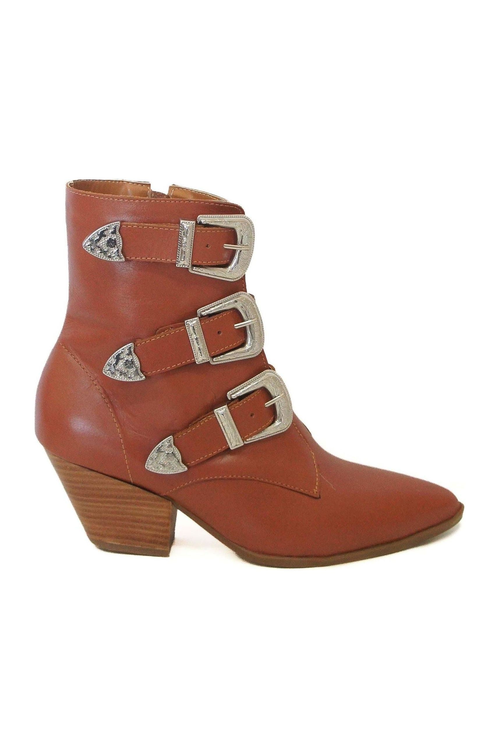 Bota Feminina ref. BOTA WENDI - VintedoisK Imagem principal do produto