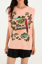 Blusa regata quadrada Luna Farm Rio cor rosa, frente feminina