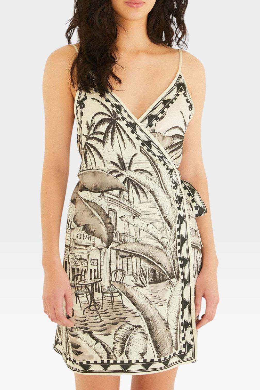 Vestido Feminina FARM RIO ref. VESTIDO CURTO - VintedoisK