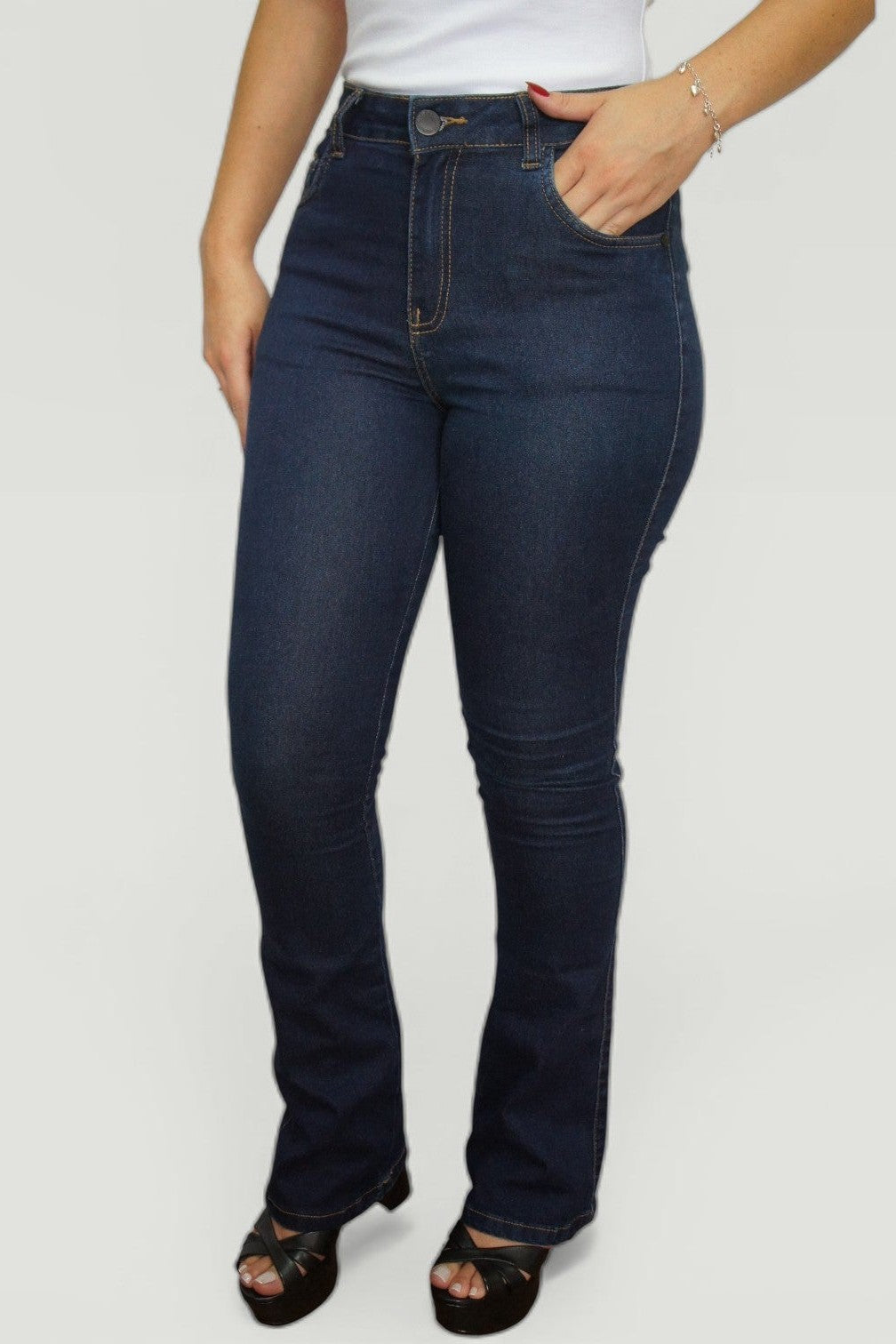 Calça Feminina REVANCHE ref. JEANS FLARE - VintedoisK