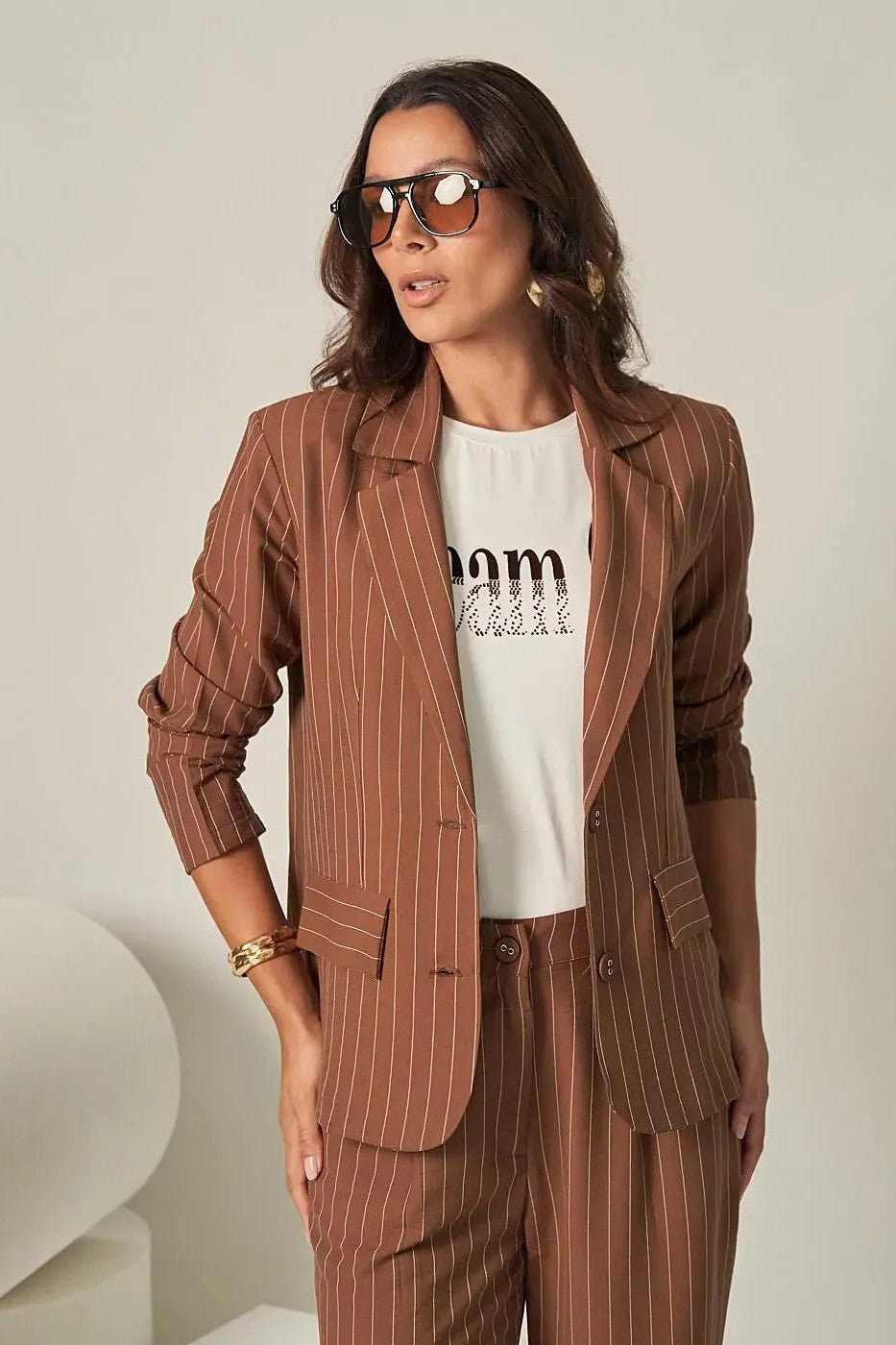 Blazer risca de giz B8671 Coqueta feminino, frente Imagem principal do produto