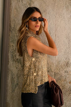 Blusa canelada onça Skenn feminina, vista frontal com estampa animal print