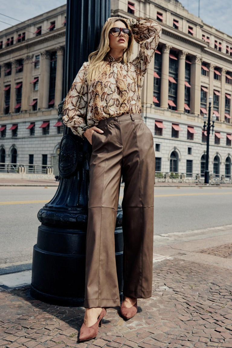 Calça Feminina Skenn ref. ALFA ECO - VintedoisK Imagem principal do produto
