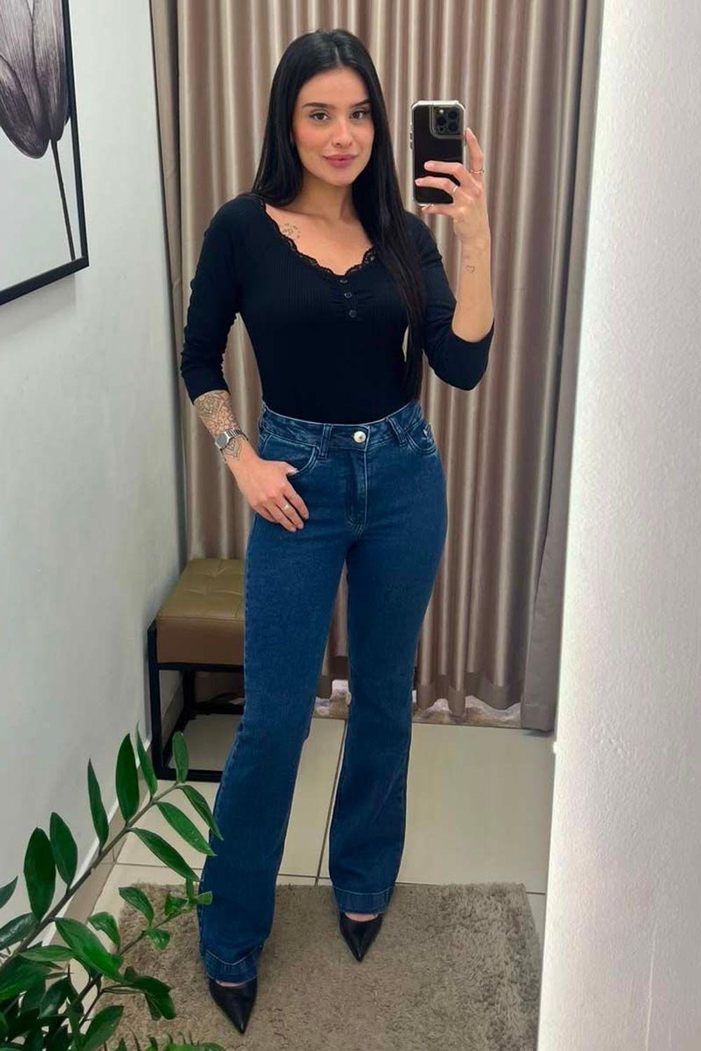 Calça Feminina Revanche ref. FLARE JEANS - VintedoisK Imagem principal do produto