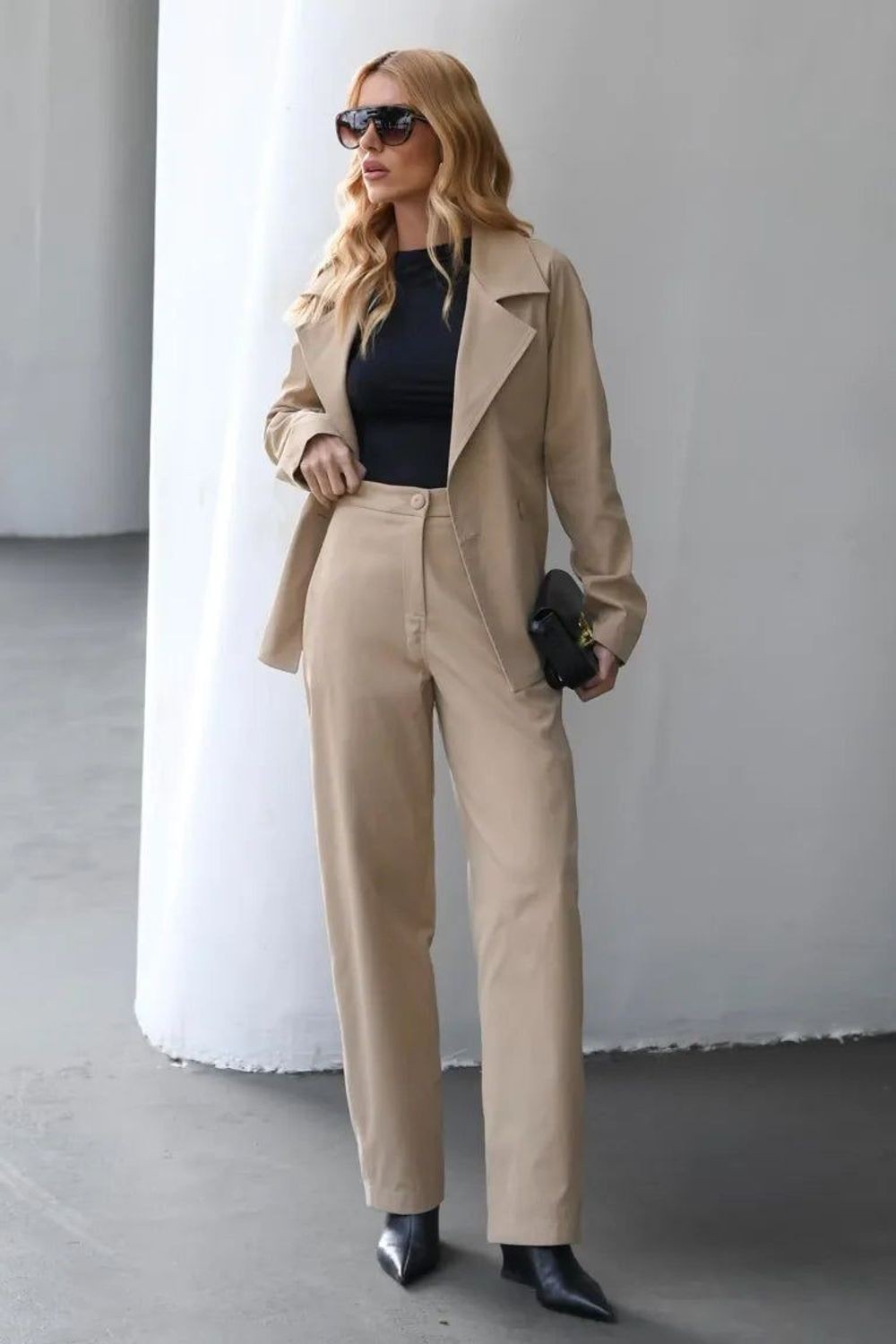 Calça Feminina Skenn ref. CALCA ALFAIATARIA - VintedoisK Imagem principal do produto