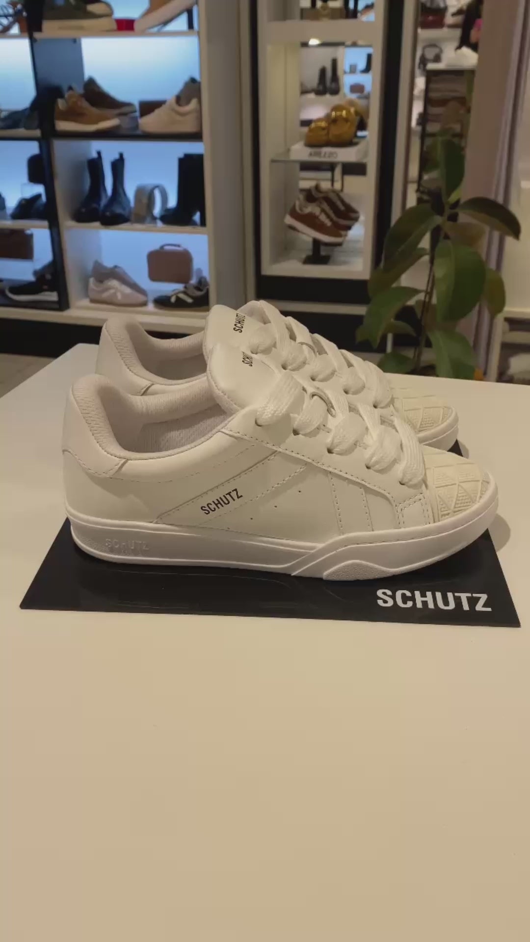 TÊNIS COURO BRANCO GLOSS S 22217 0004 0001 SCHUTZ