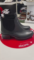 BOTA CHELSEA CANO CURTO TRATORADA INJETADA PRETA C 30065 0001 0001 ANACAPRI