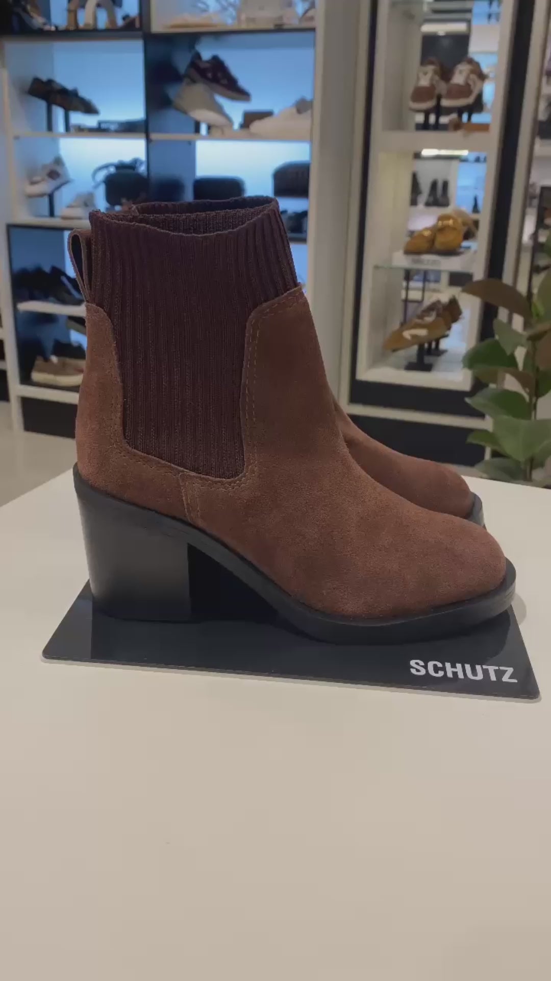 BOTA SALTO MÉDIO CAMURÇA KNIT MARROM S 22335 0005 0002 SCHUTZ