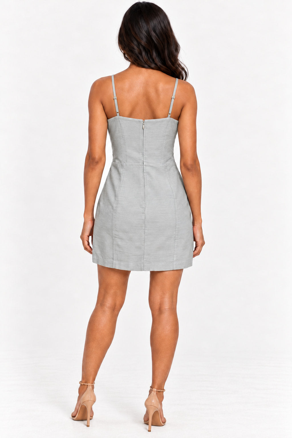 Cinza | Vestido Madonna Mayblue cinza com alças finas e fechamento de zíper nas costas, visto de trás